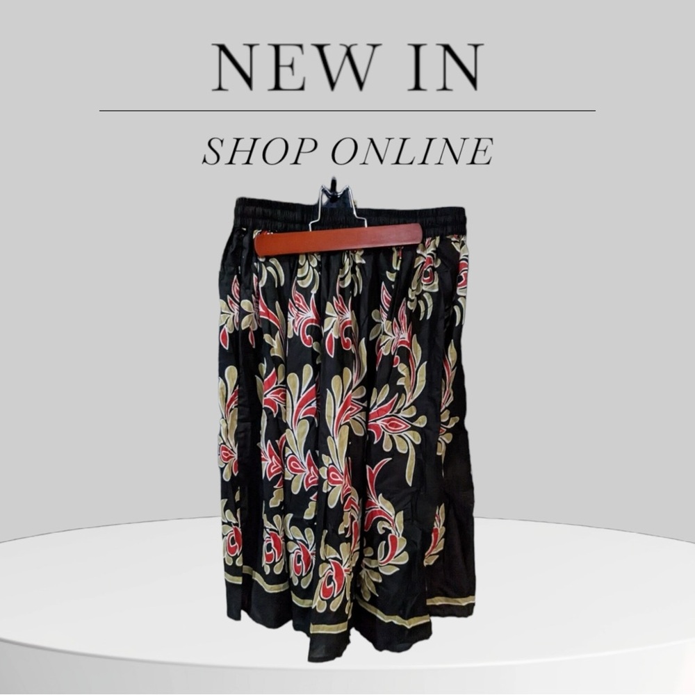 NWOT J Gee Skirt Black  Floral Midi Pull On Swing 100% Cotton Sz Large